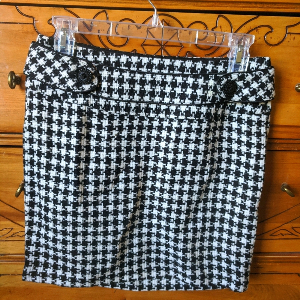 houndstooth plaid skirt